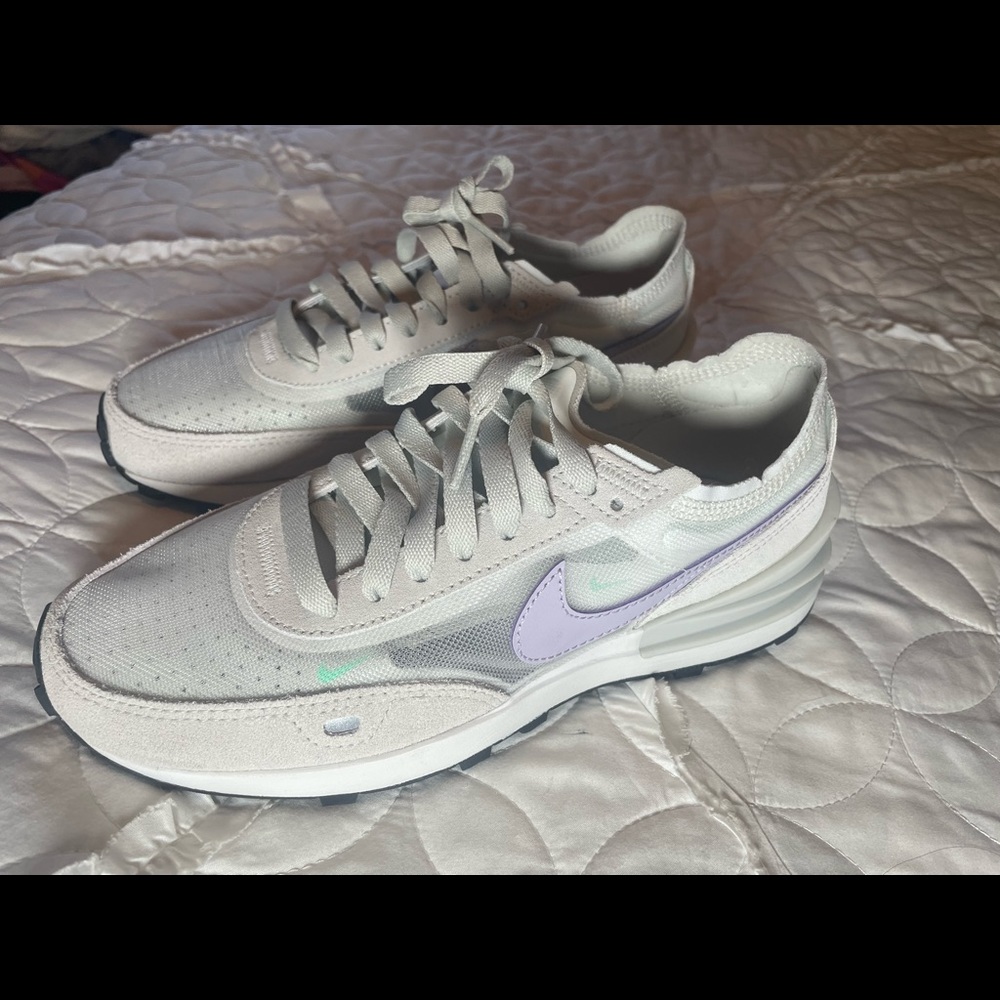 nike waffle one sneakers women lilac